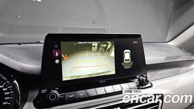 Kia Seltos 2022 — Şəkil 19/20