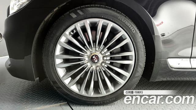 Kia The K9 2019 — Photo 2/20