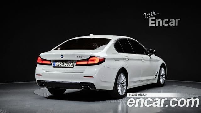BMW 5 Series 2021 — ფოტო 2/20