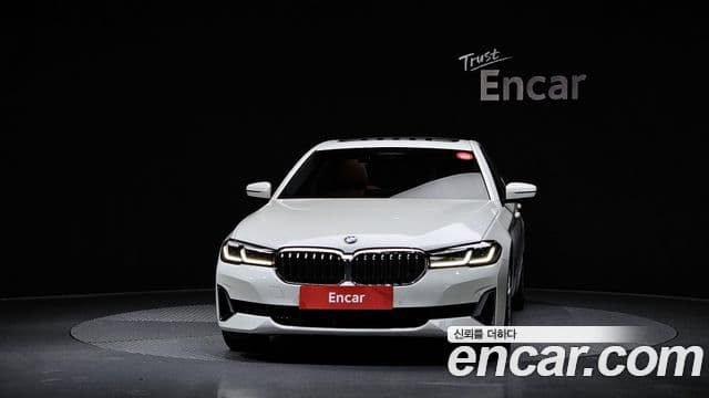 BMW 5 Series 2021 — ფოტო 3/20