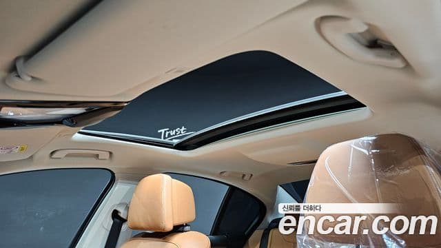 BMW 5 Series 2021 — ფოტო 20/20
