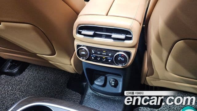 Genesis GV80 2022 — ფოტო 15/20