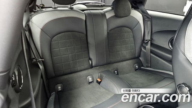 Mini Cooper S 2020 — ფოტო 12/20