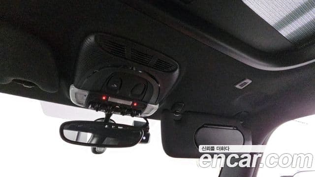 Mini Cooper S 2020 — ფოტო 18/20