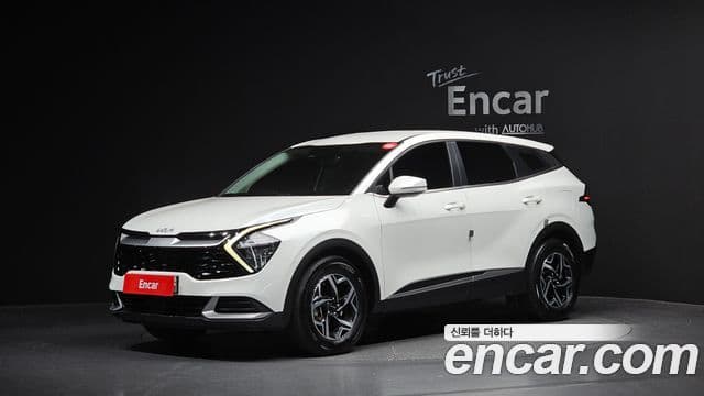 Kia Sportage 2022 — Фото 1/20
