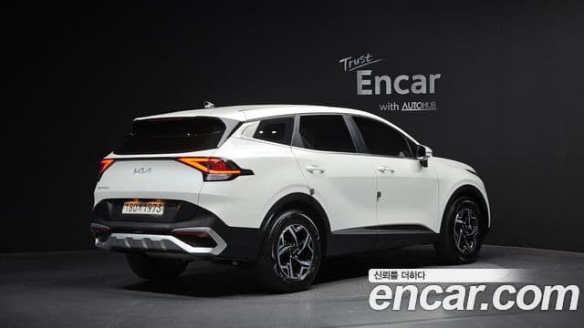 Kia Sportage 2022 — Фото 2/20