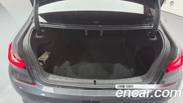 BMW 3 Series 2022 — фото 20 из 20