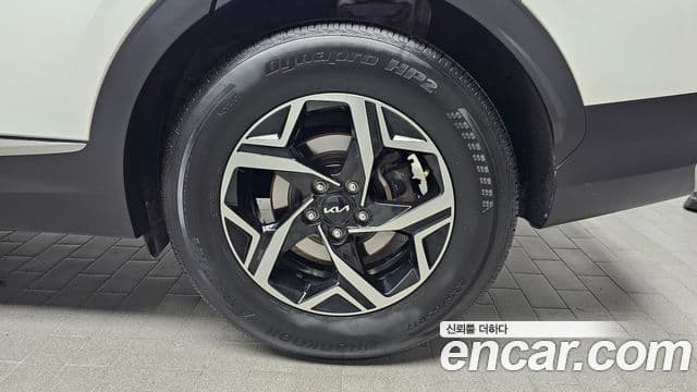 Kia Sportage 2022 — Şəkil 19/20