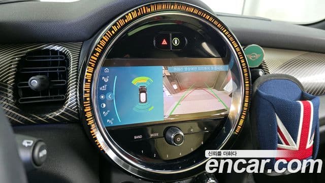 Mini Cooper S 2022 — ფოტო 15/20