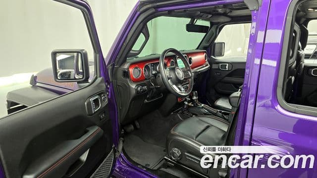 Jeep Wrangler 2023 — ფოტო 10/20