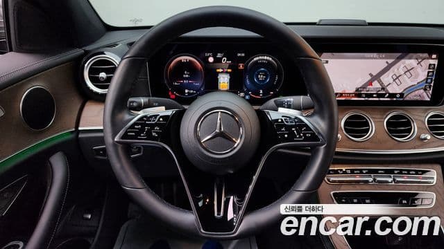 Mercedes-Benz E-Class 2022 — Şəkil 14/20