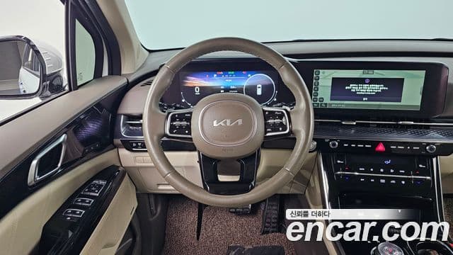 Kia Carnival 2023 — ფოტო 13/20