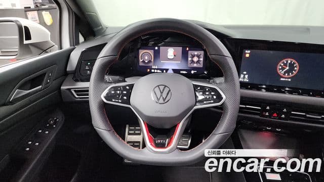 Volkswagen Golf 2023 — ფოტო 12/20