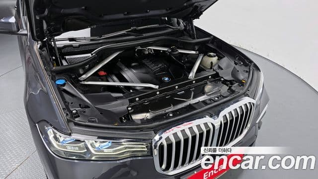 BMW X7 2021 — ფოტო 6/20