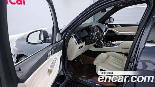 BMW X7 2021 — ფოტო 11/20