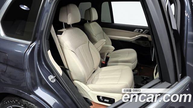 BMW X7 2021 — ფოტო 12/20