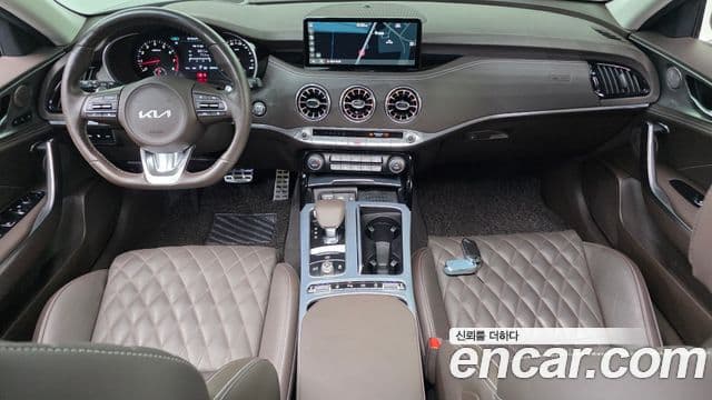 Kia Stinger 2022 — Şəkil 7/20