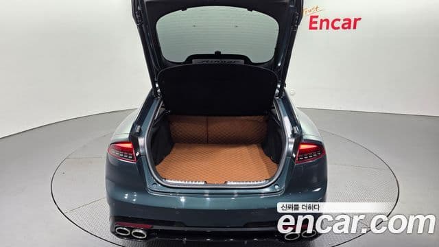 Kia Stinger 2022 — Şəkil 20/20