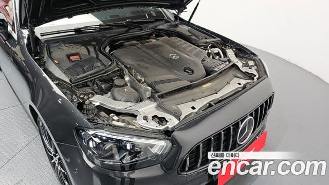 Mercedes-Benz E-Class 2021 — ფოტო 6/20