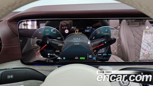 Mercedes-Benz E-Class 2021 — ფოტო 8/20