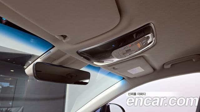 Genesis Electrified G80 2021 — ფოტო 18/20