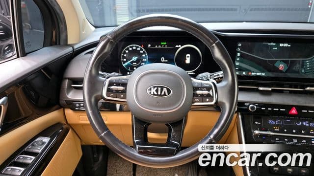 Kia Carnival 2020 — Фото 13/20