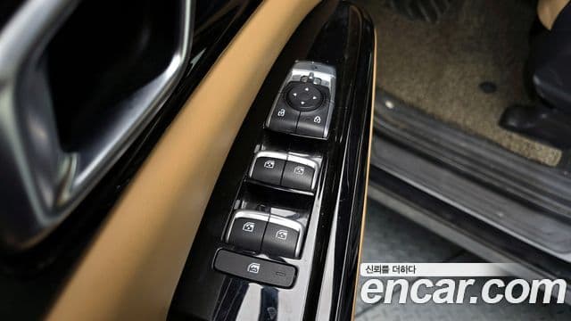 Kia Carnival 2020 — Фото 14/20