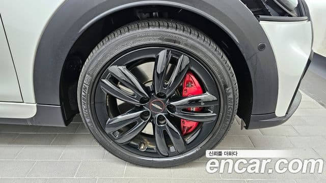 Mini Cooper S Convertible 2023 — ფოტო 5/20