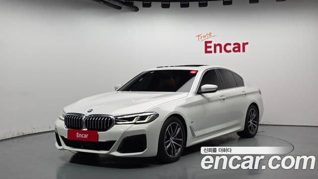 BMW 5 Series 2022 — Şəkil 1/20