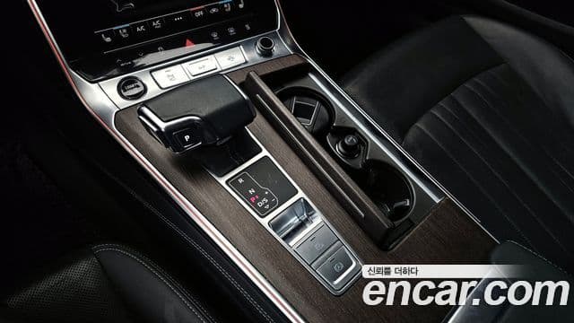 Audi A6 2022 — Şəkil 13/20