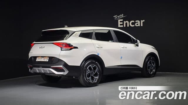 Kia Sportage 2022 — фото 2 из 20