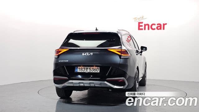 Kia Sportage 2021 — ფოტო 3/20