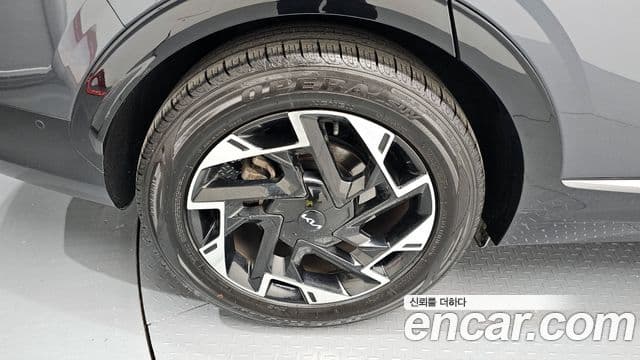 Kia Sportage 2021 — ფოტო 4/20