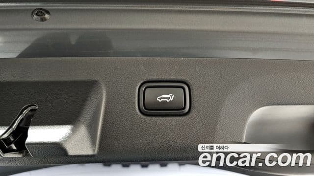 Kia Sportage 2021 — ფოტო 18/20