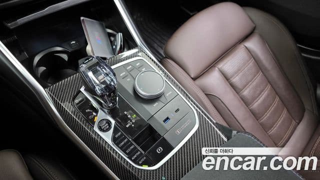 BMW 3 Series 2023 — фото 8 из 20