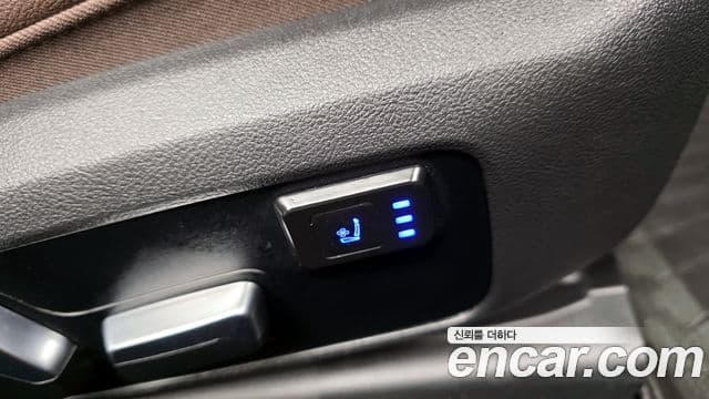 BMW 3 Series 2023 — фото 18 из 20