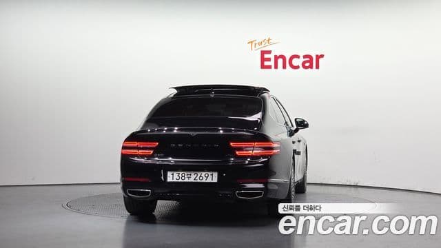 Genesis Electrified G80 2022 — фото 4 из 20