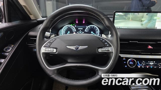 Genesis Electrified G80 2022 — ფოტო 13/20