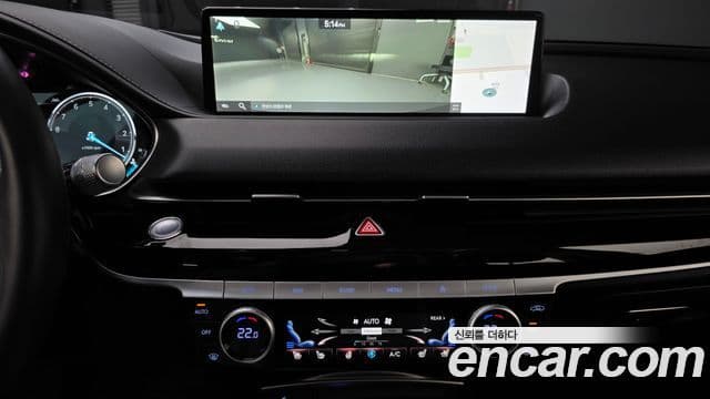 Genesis Electrified G80 2022 — ფოტო 17/20