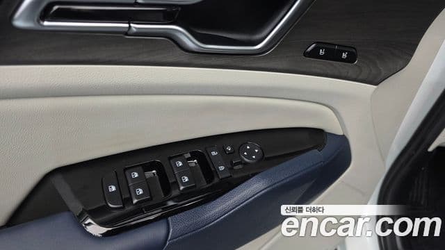 Kia Sportage 2023 — Şəkil 11/20