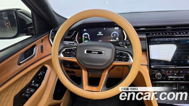 Jeep Grand Cherokee 2022 — Şəkil 12/20