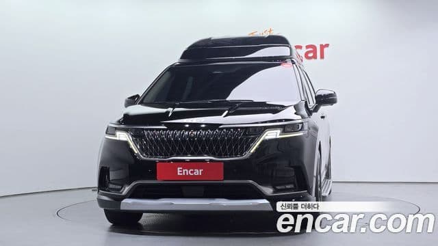 Kia Carnival 2023 — ფოტო 2/20