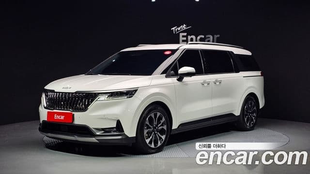 Kia Carnival 2021 — ფოტო 1/20