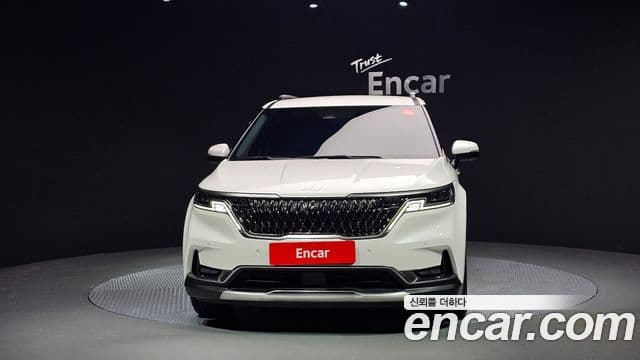 Kia Carnival 2021 — ფოტო 3/20