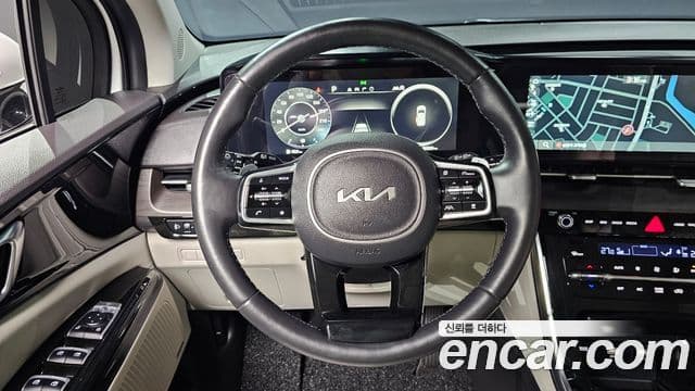 Kia Carnival 2021 — ფოტო 12/20