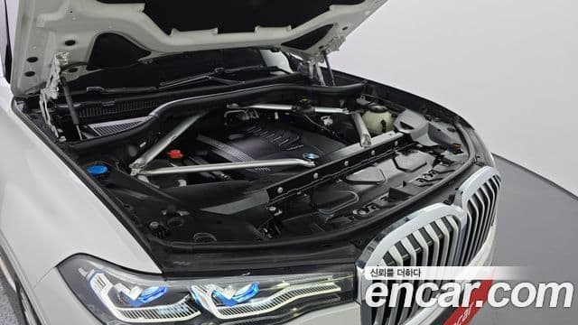 BMW X7 2022 — ფოტო 6/20