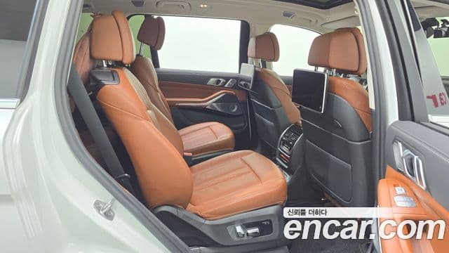 BMW X7 2022 — ფოტო 12/20