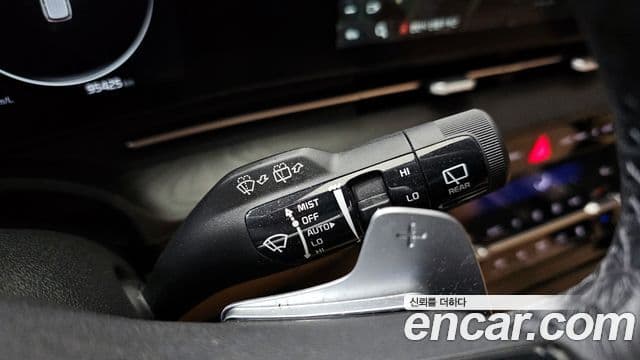 Kia Carnival 2023 — Фото 15/20