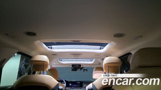 Kia Carnival 2023 — Фото 20/20