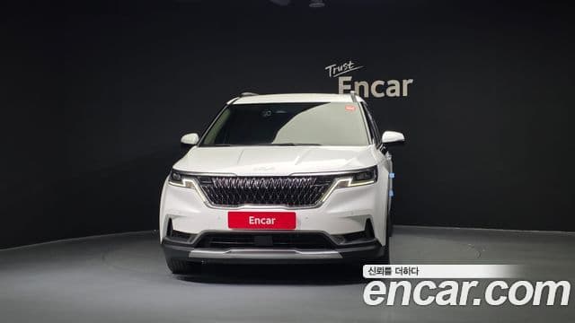Kia Carnival 2022 — Photo 7/20